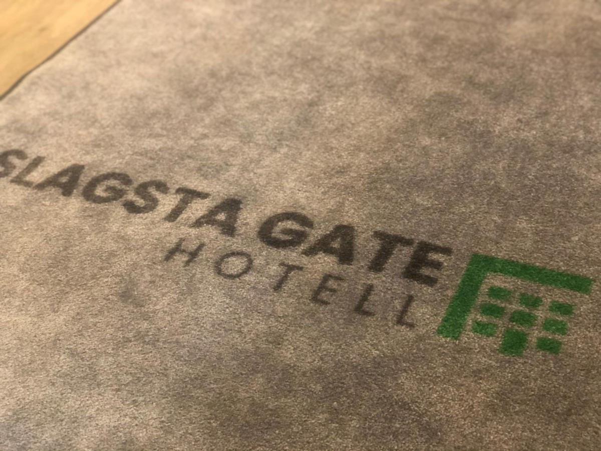 Slagsta Gate Hotell Fittja Exterior foto